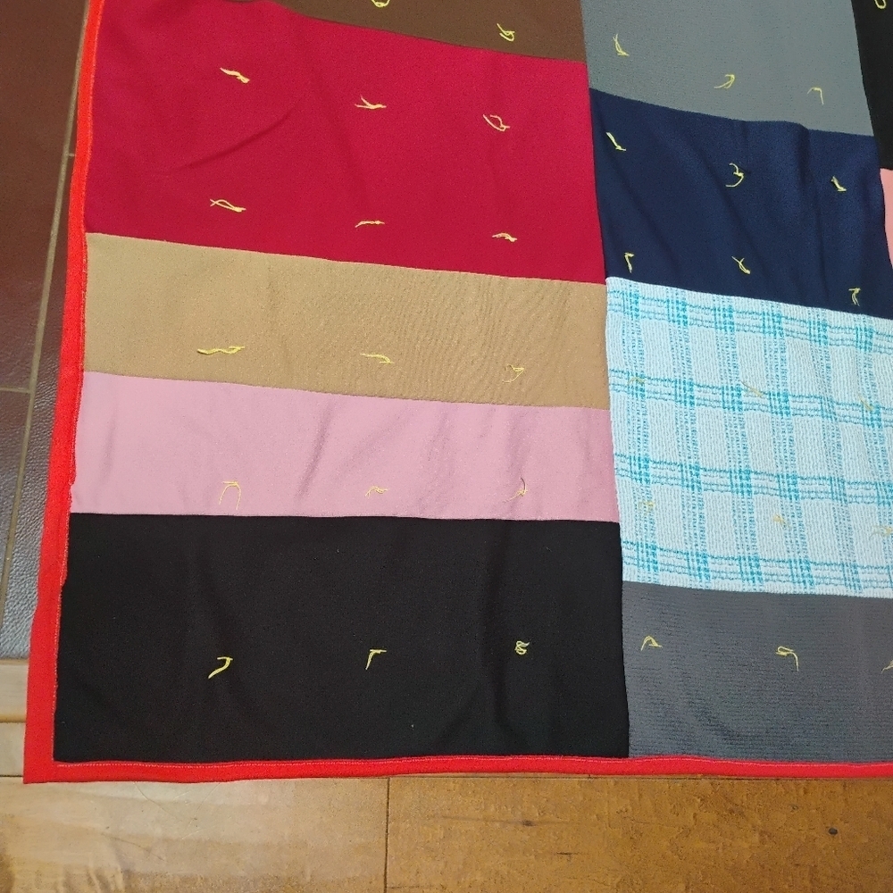 Vintage Handmade Patchwork Quilt –Colorful Scrap Fabric Throw Blanket, 62x89. G - Picture 5 of 9